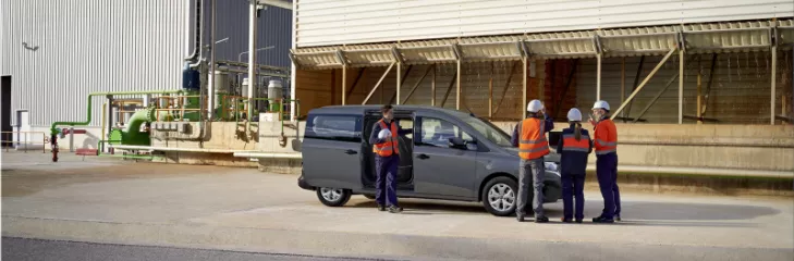 Do More with Less: Nissan Townstar Crew Van Maximizes Space and Efficiency